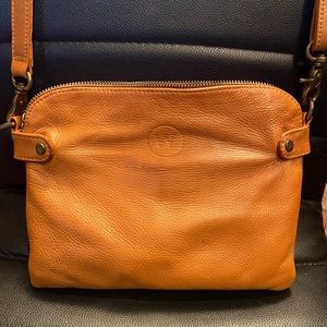Wanderer Travelers Co. genuine leather crossbody bag